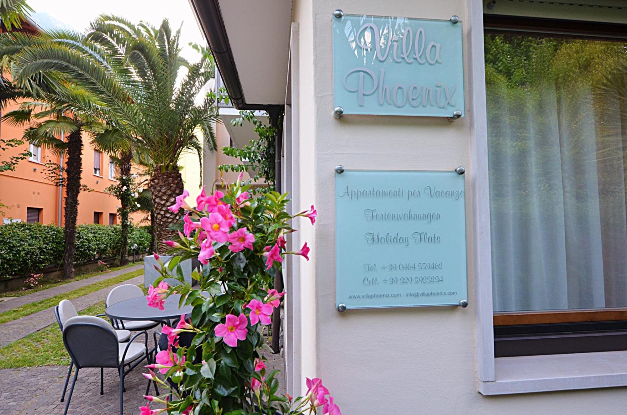 Villa Phoenix Riva del Garda Esterno foto