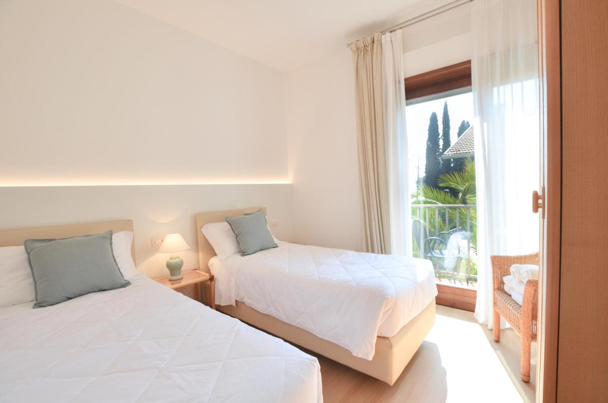Villa Phoenix Riva del Garda Esterno foto