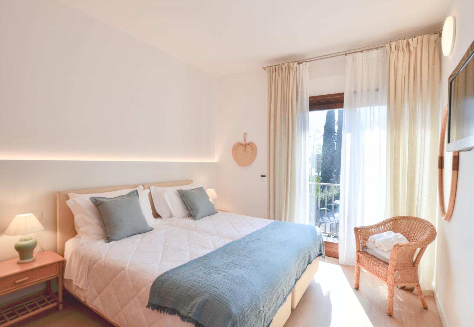 Villa Phoenix Riva del Garda Esterno foto