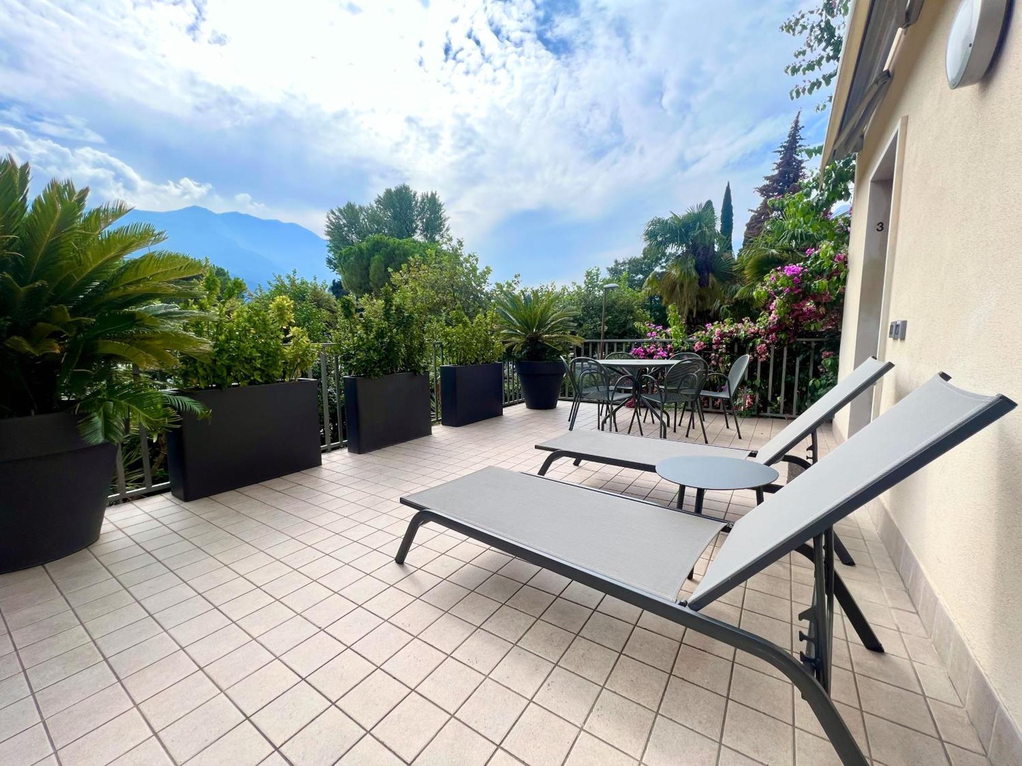 Villa Phoenix Riva del Garda Esterno foto