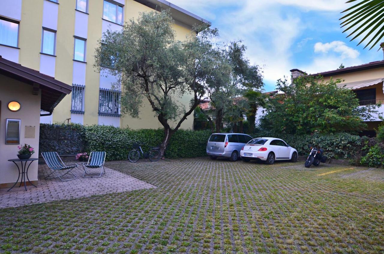 Villa Phoenix Riva del Garda Esterno foto